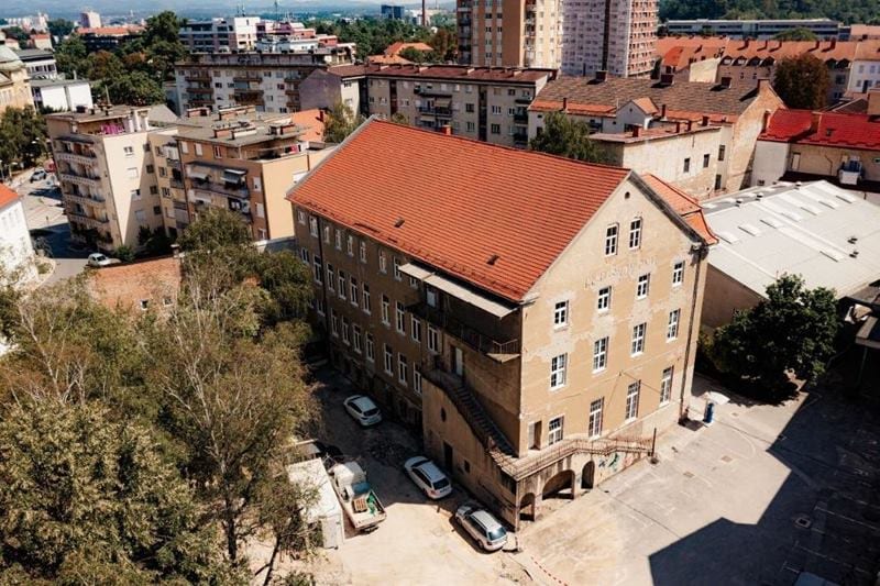 DOM ustvarjalnih skupnosti iz zraka